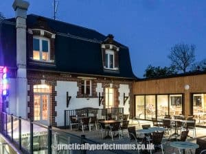Bar and Restaurant, Eurocamp in Normandy - La Vallée Parc, Houlgate